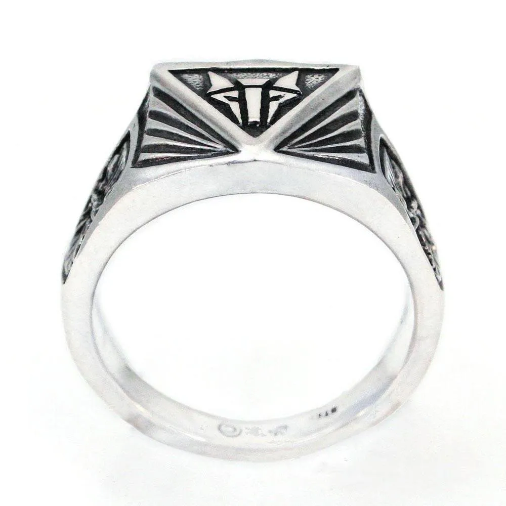 House Mars Institute Ring