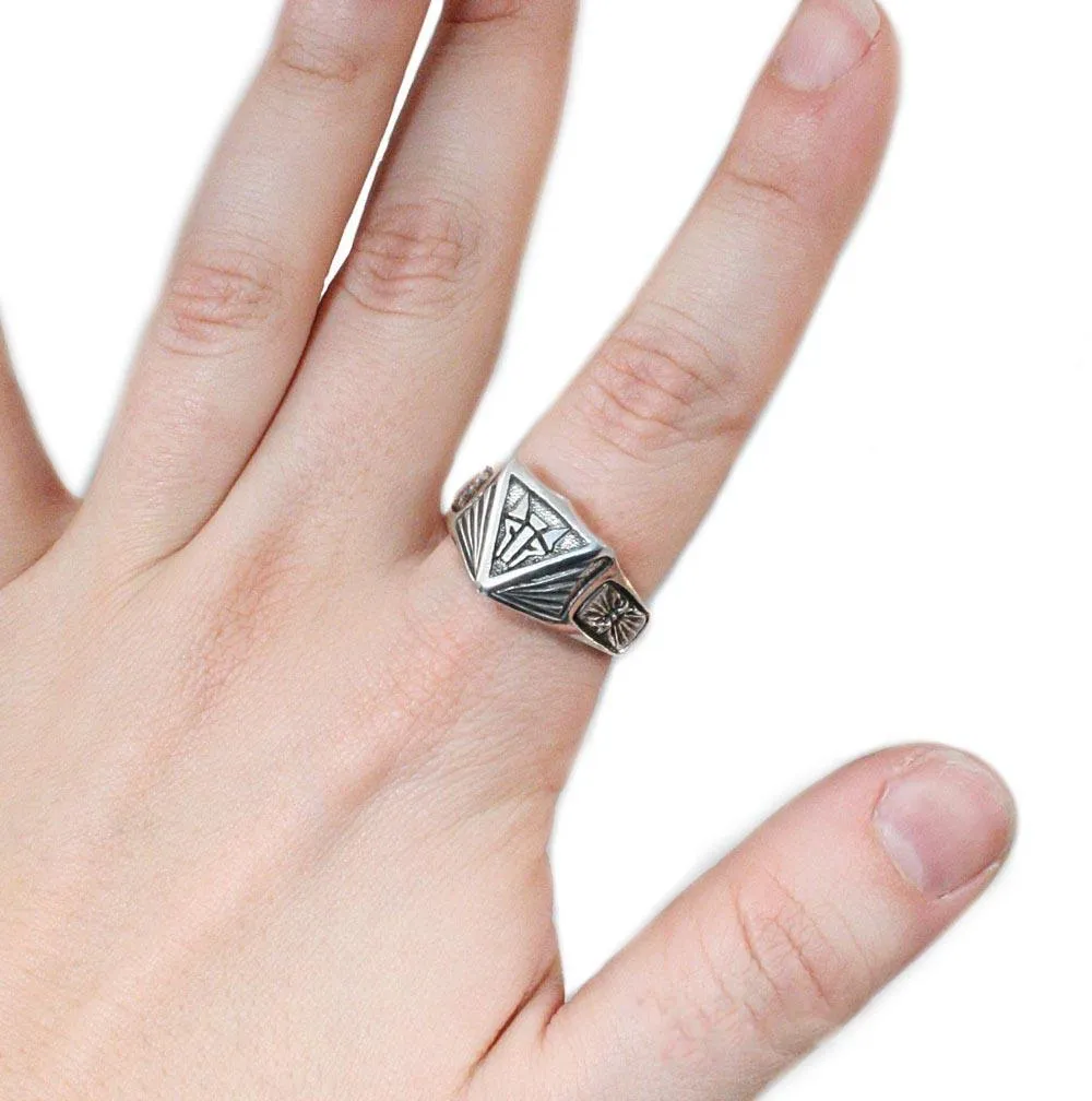 House Mars Institute Ring